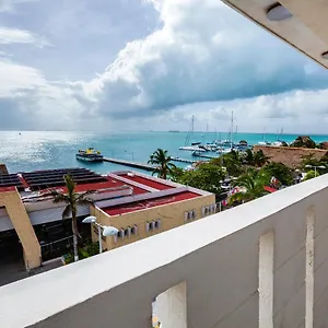 D Gomar 3*, Isla Mujeres Mexico